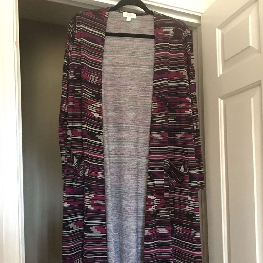 Medium Lularoe Sarah